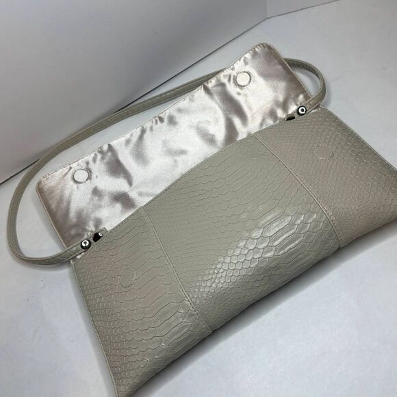 Jessica McClintock Alligator Print Beige Leather Flap Wide Clutch Handbag Purse - Picture 6 of 10